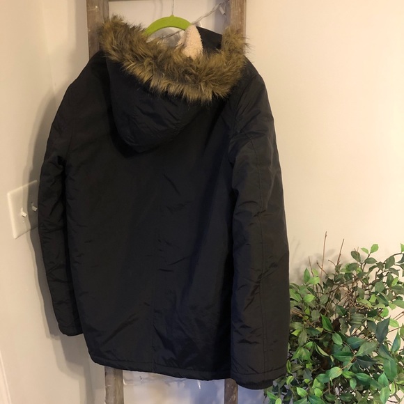 Black coat - Picture 4 of 4